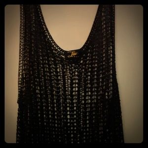 LISA LACE VEST SIZE SMALL